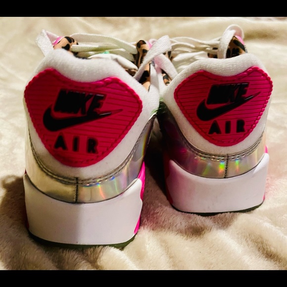 Air Max 90 LX Laser Fuchsia (Women’s, Size 8) - Picture 10 of 15